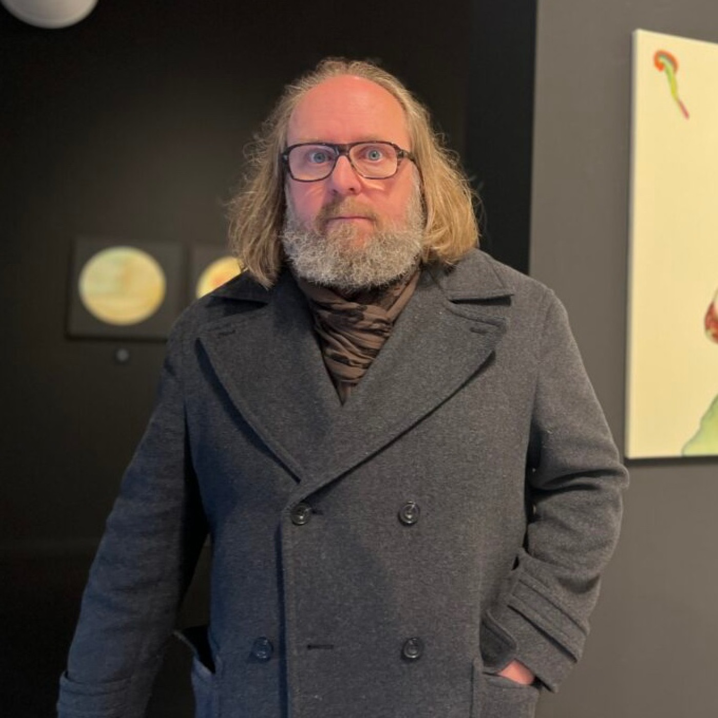 Eduard Bigas inaugura una exposició de dibuix a la Biblioteca: "El temps fugit és veure què va passar abans en un lloc" episode artwork